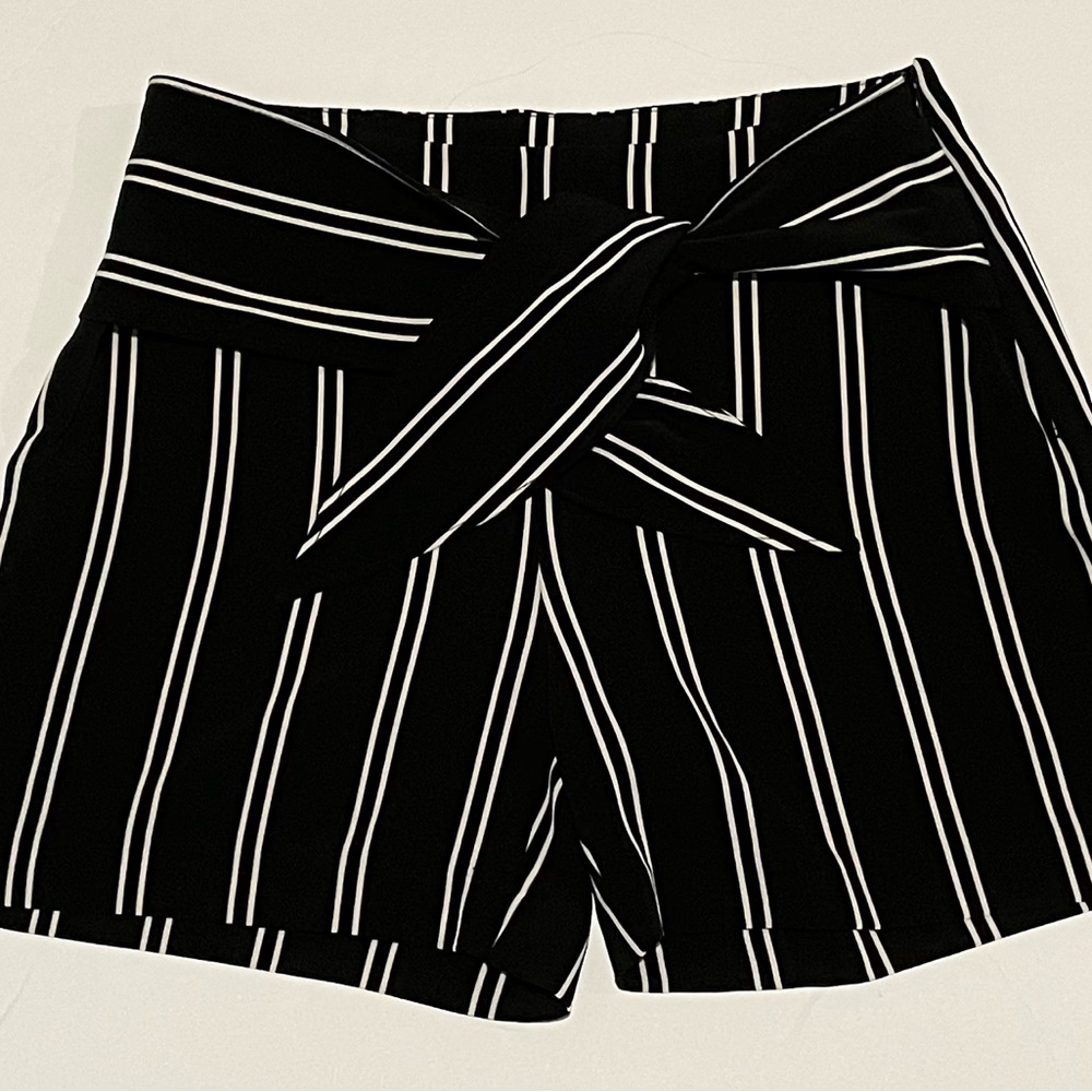 Bar III High Waist Black & White Striped Shorts - Size 0